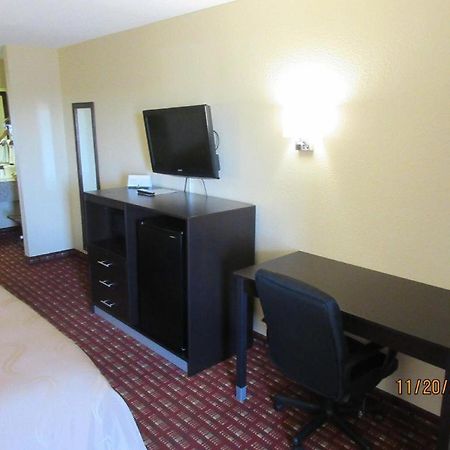 Quality Inn Andalusia Zewnętrze zdjęcie