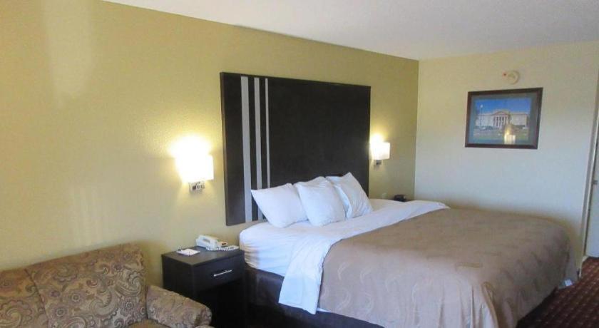Quality Inn Andalusia Zewnętrze zdjęcie