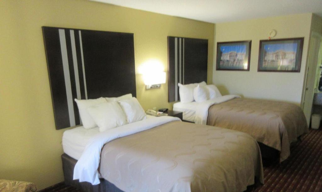 Quality Inn Andalusia Zewnętrze zdjęcie