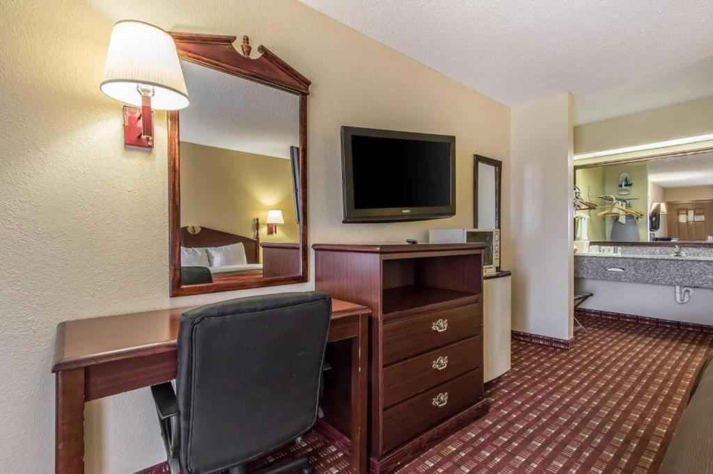Quality Inn Andalusia Zewnętrze zdjęcie