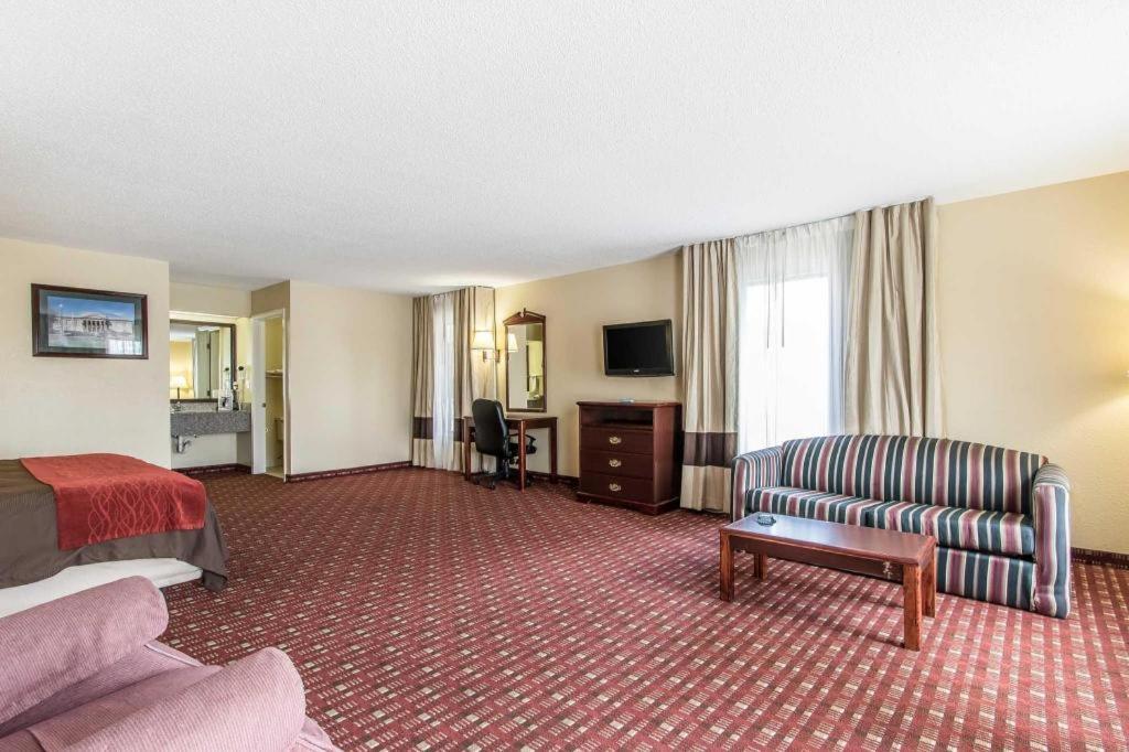 Quality Inn Andalusia Zewnętrze zdjęcie