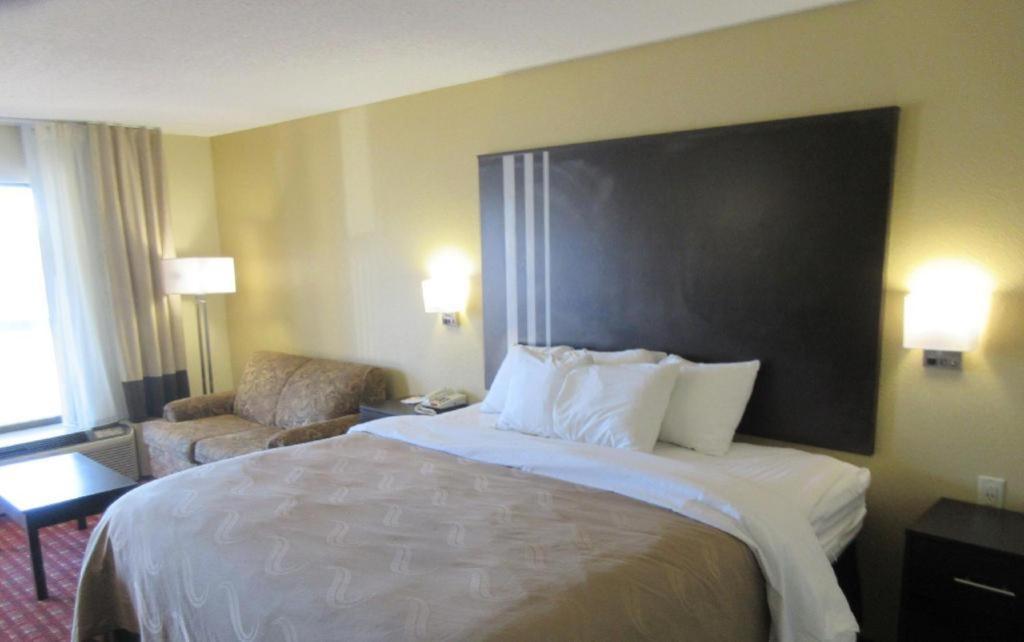 Quality Inn Andalusia Zewnętrze zdjęcie