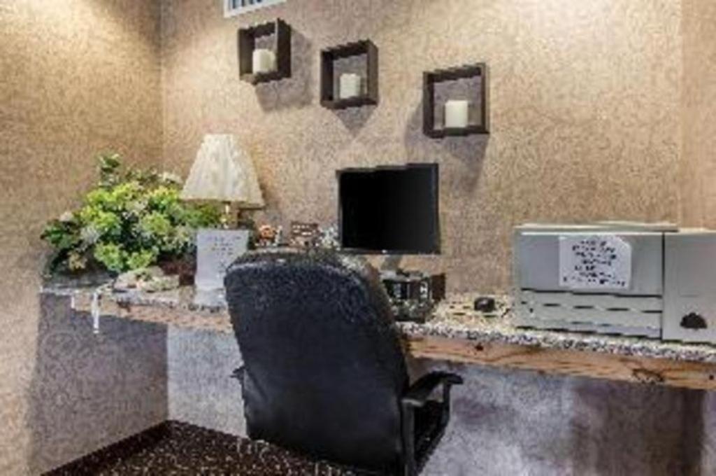 Quality Inn Andalusia Zewnętrze zdjęcie