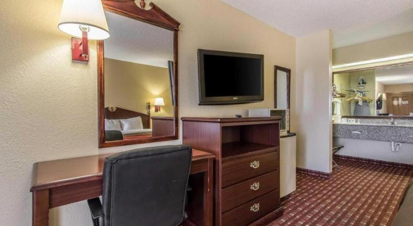 Quality Inn Andalusia Zewnętrze zdjęcie